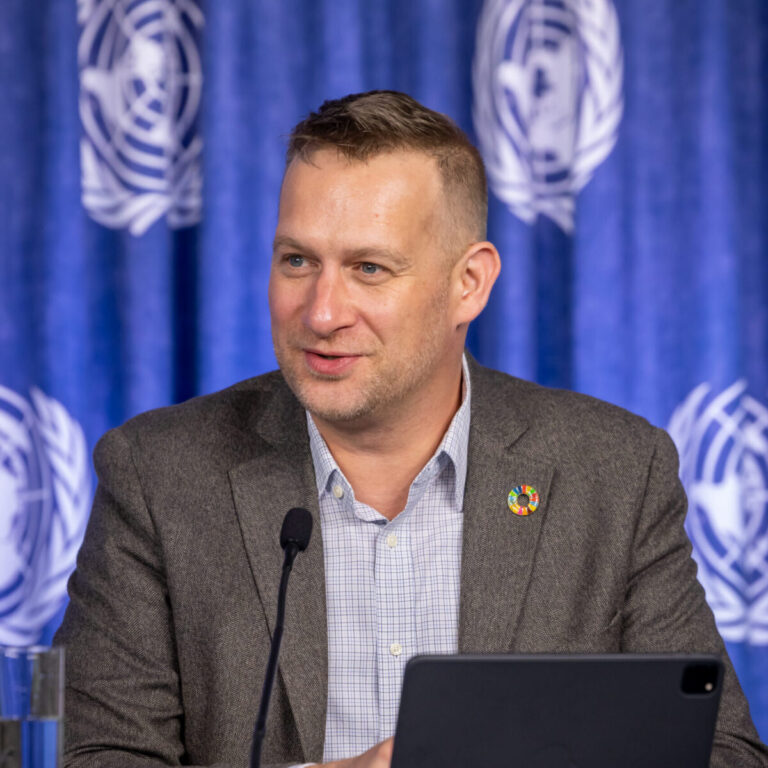 0179_250627_Siemens_DB2_8688_hi-scaled-1200x1200