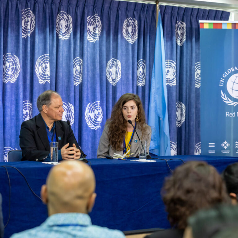 0224_250627_Siemens_DB2_8822_hi-scaled-1200x1200