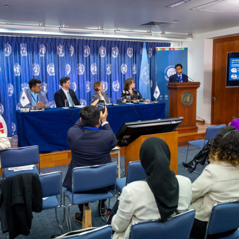 0262_250627_Siemens_DB1_8563_hi-scaled-1200x1200